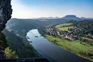 DSCF6970-12 Elbe stromaufwärts, rechts Rathen